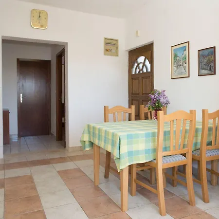 Ana Appartamento Maslinica